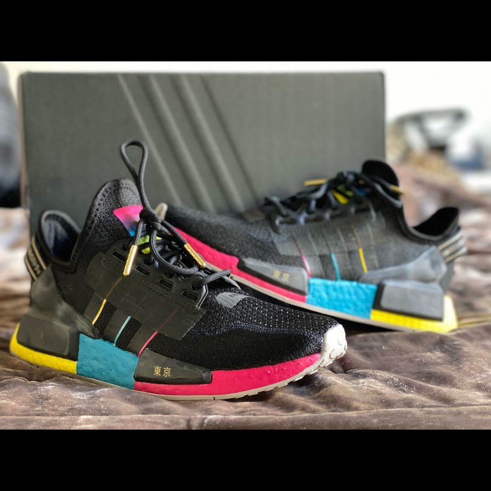 Adidas NMD R1 V2